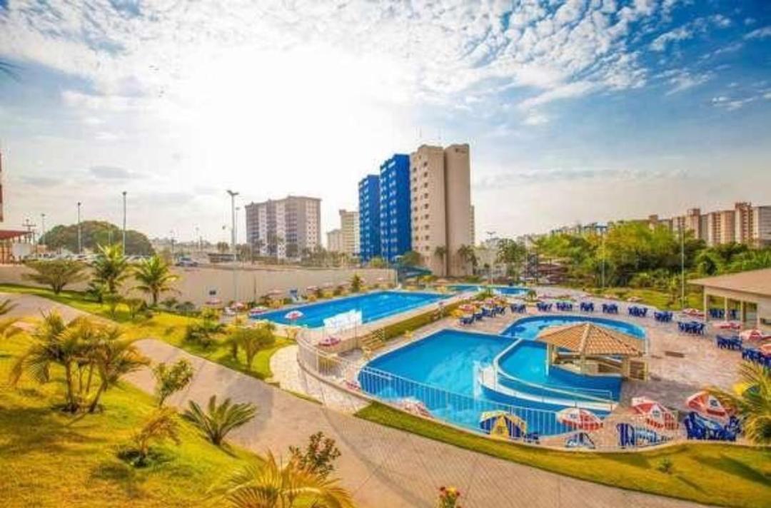 Golden dolphin Express 5pessoas mais 1 criança até 5 anos com toalhas e roupas de cama,lençóis, travesseiros e fronhas e 3 parques aquáticos termais limpeza impostos e taxas já incluso Caldas Novas Extérieur photo